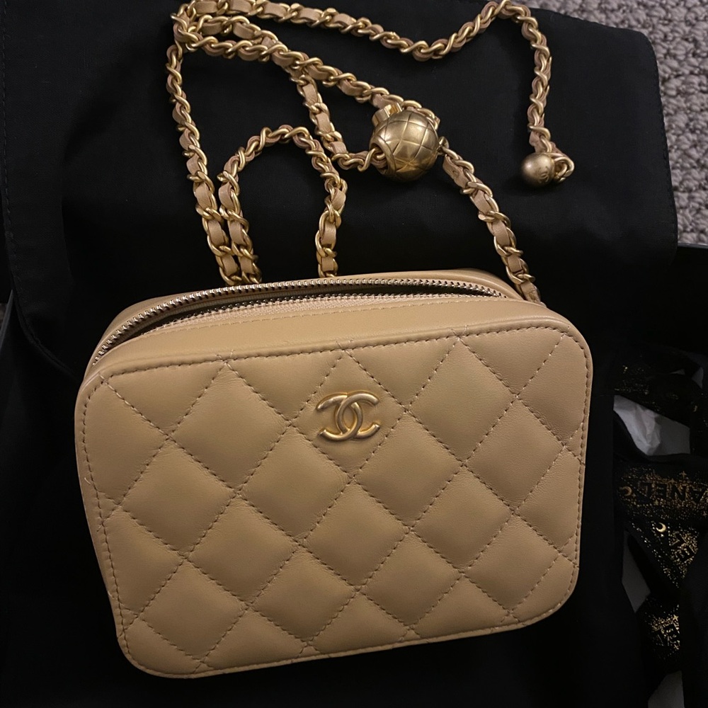 Chanel Camera Bag w Pearl Crush strap